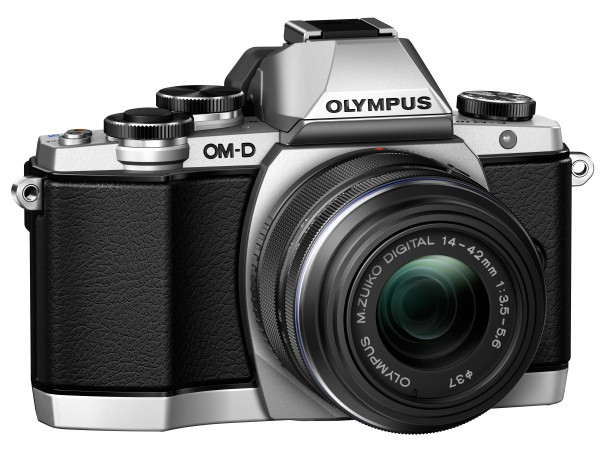 Olympus E-M10 Front